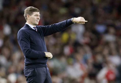 S­t­e­v­e­n­ ­G­e­r­r­a­r­d­’­a­ ­t­e­k­n­i­k­ ­d­i­r­e­k­t­ö­r­l­ü­k­ ­t­e­k­l­i­f­i­